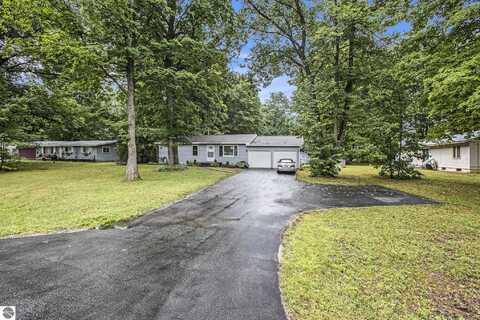 1938 Lardie Road, Traverse City, MI 49696