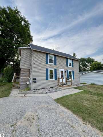 130 Grafton Avenue, Alma, MI 48801