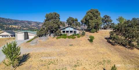 23600 Lakeview Drive, Tehachapi, CA 93561
