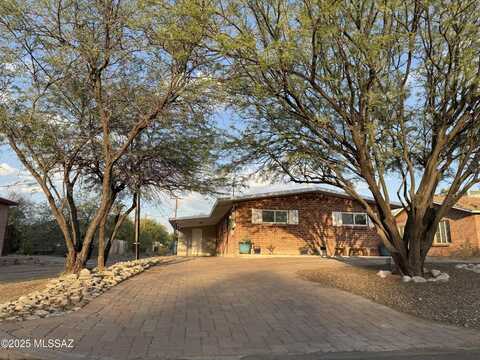 640 N Stewart Avenue, Tucson, AZ 85716