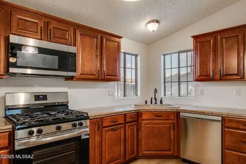 1735 W Seabrooke Drive, Tucson, AZ 85705