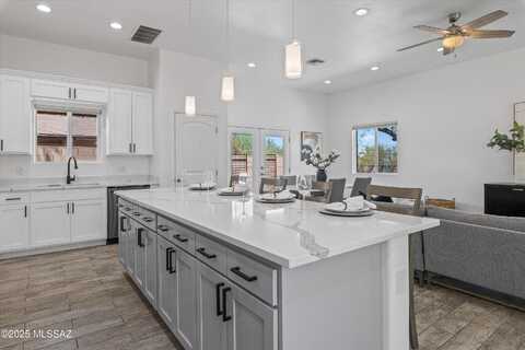 3329 E Glenn Street, Tucson, AZ 85716