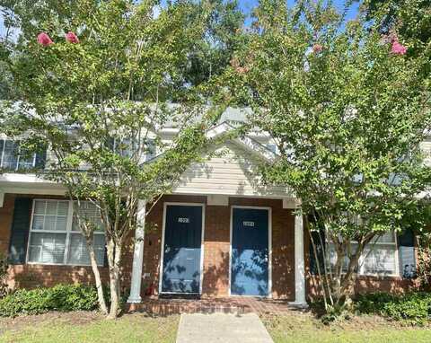 2738 W Tharpe Street, Tallahassee, FL 32303