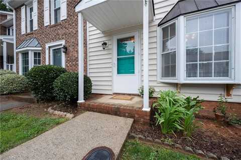 911 E Shelby Drive, Greensboro, NC 27409