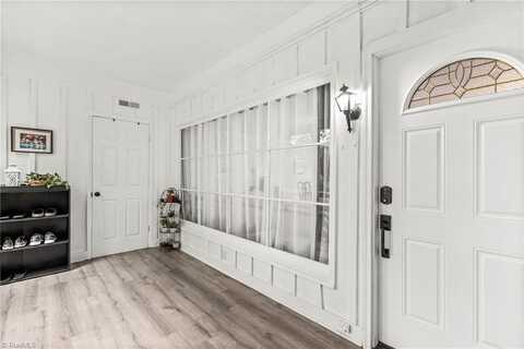 3062 Bonhurst Drive, Winston Salem, NC 27106