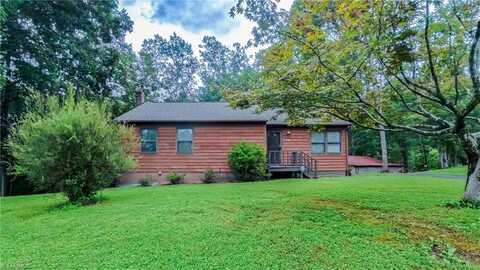 154 Lois Lane, Mount Airy, NC 27030