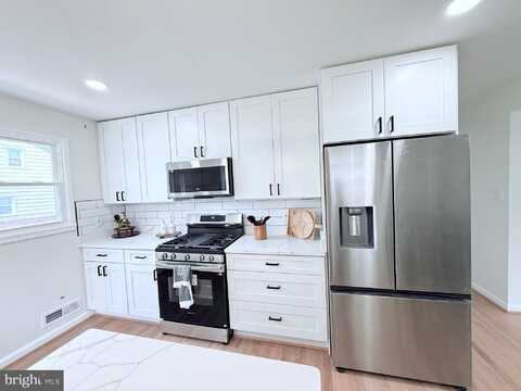 4901 MAURY PLACE, OXON HILL, MD 20745