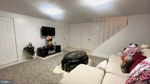 8210 STREAMWOOD DRIVE, BALTIMORE, MD 21208