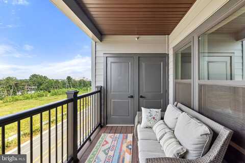 12850 MOSAIC PARK WAY, HERNDON, VA 20171