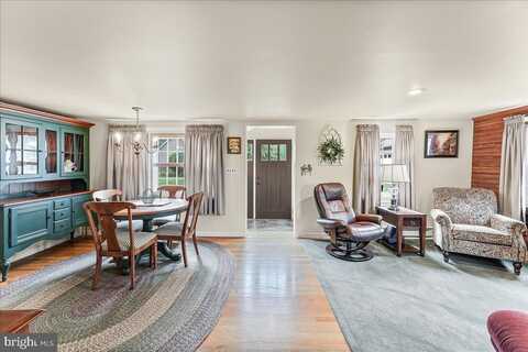 1439 MIDDLETOWN ROAD, GLEN MILLS, PA 19342