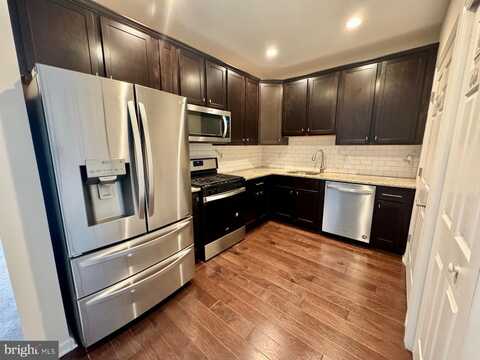 1035 HALIFAX PLACE, HAMILTON, NJ 08619