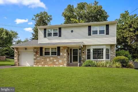 12 UPTON LANE, YARDLEY, PA 19067