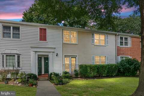 2833 S WAKEFIELD STREET, ARLINGTON, VA 22206