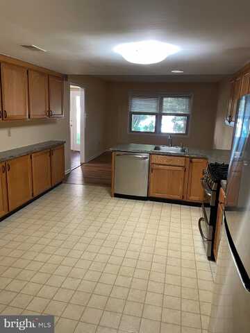 107 REVEILLE ROAD, CHESTERBROOK, PA 19087