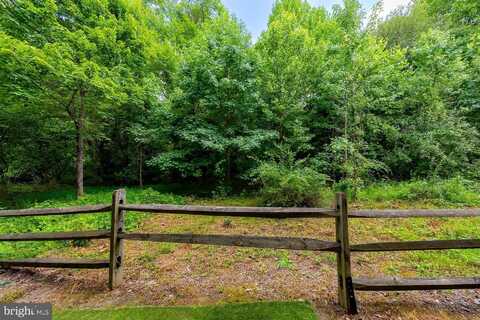 35 GLACIER DRIVE, BERLIN, NJ 08009