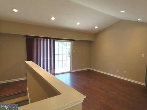 812 SOCIETY PLACE, NEWTOWN, PA 18940