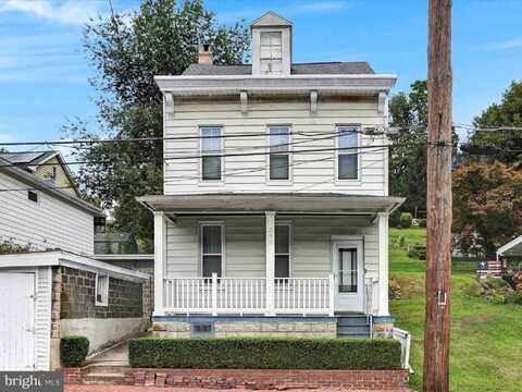 230 W RAILROAD STREET, POTTSVILLE, PA 17901