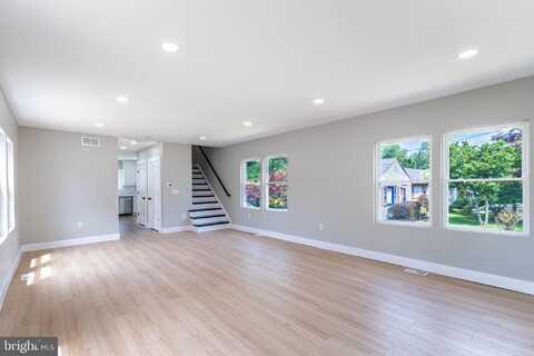 131 DRIFT AVENUE, LAWRENCE TOWNSHIP, NJ 08648