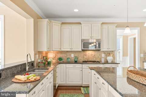 1212 VOLUNTEER DRIVE, BRUNSWICK, MD 21716