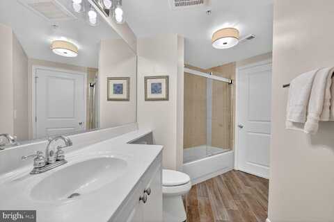 851 N GLEBE ROAD, ARLINGTON, VA 22203