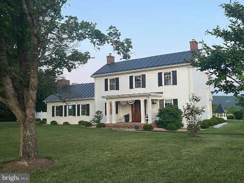 27986 OLD VALLEY PIKE, TOMS BROOK, VA 22660