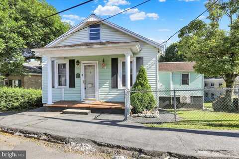 1401 MOUNT HOPE AVENUE, POTTSVILLE, PA 17901