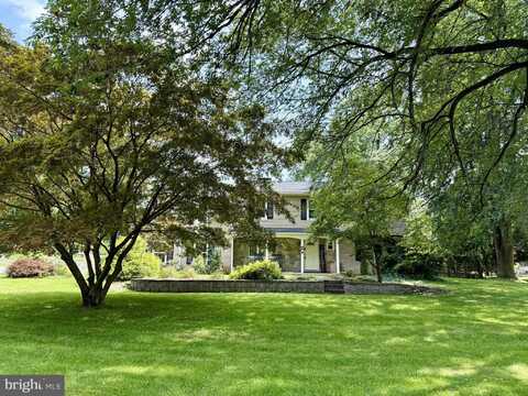 416 GREEN LANE, READING, PA 19601