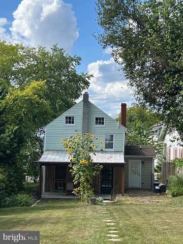 206 N MARY STREET, HEDGESVILLE, WV 25427