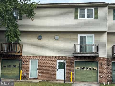 1606 CONDOR LANE, DOVER, PA 17315