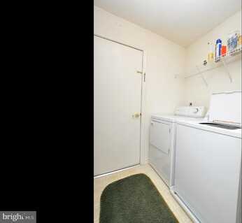 701 BARBADOS DRIVE, WILLIAMSTOWN, NJ 08094