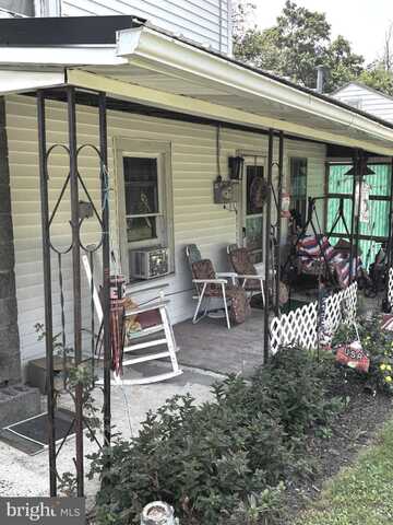 14 SCHOOL ROW STREET, POTTSVILLE, PA 17901