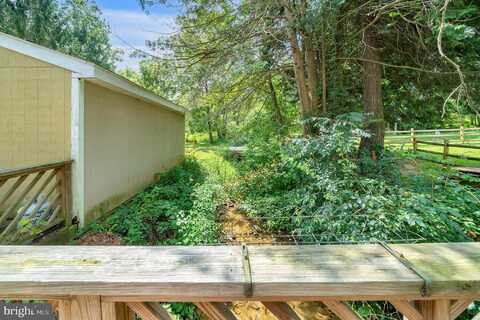 265 BREEZEWOOD DRIVE, HANOVER, PA 17331