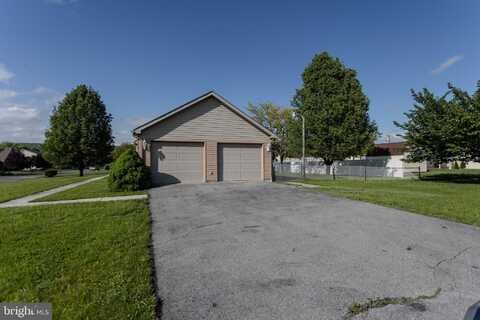 186 HAMPTON DRIVE, CHAMBERSBURG, PA 17202