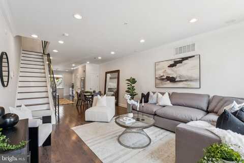 2529 W OXFORD STREET, PHILADELPHIA, PA 19121