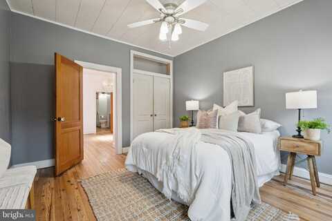 40 S DECKER AVENUE, BALTIMORE, MD 21224