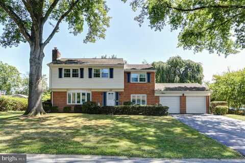 417 CANDLEWYCK ROAD, CAMP HILL, PA 17011