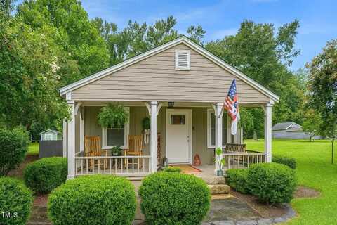 102 Pope Street, Erwin, NC 28339