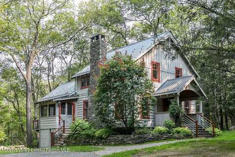 31 Lost Quarry Road, Accord, NY 12404