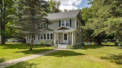 106 Rogers, Iron River, MI 49935