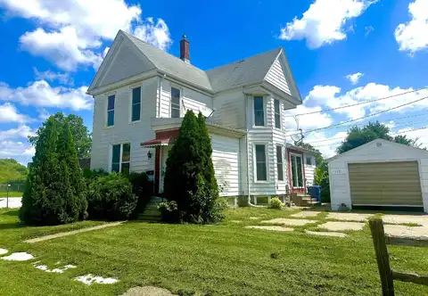 321 Cedar Street, Davenport, IA 52802