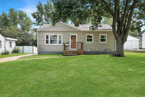 122 Easton Avenue, Waterloo, IA 50702