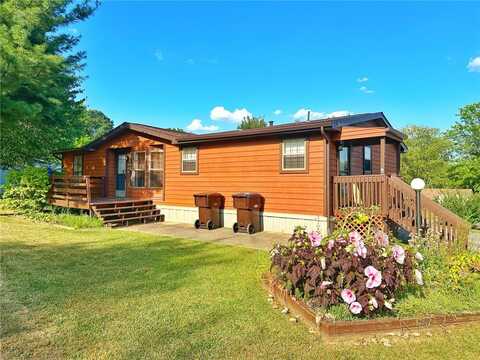 151 Beaus Dr, Muddy Creek Forks, PA 16051