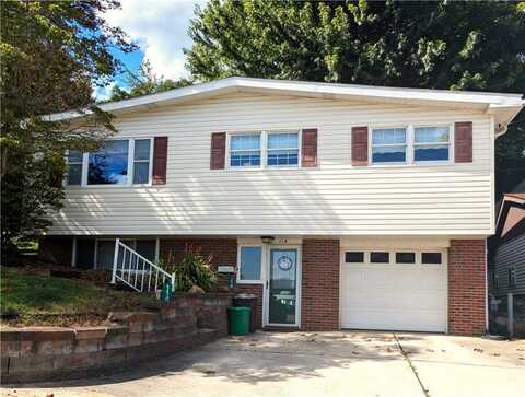 114 Harbison Ave, Masontown, PA 15461