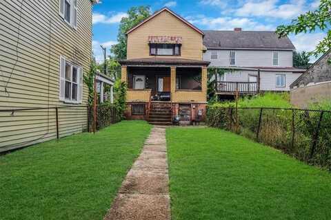 1306 Constitution Blvd, New Kensington, PA 15068