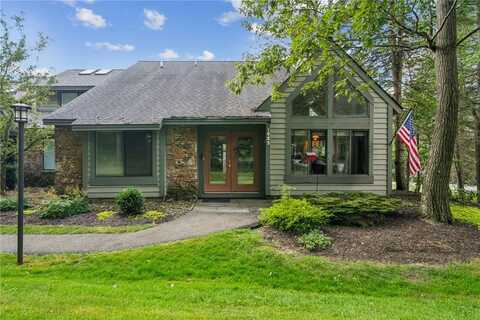 1923 South Ridge Court, Hidden Valley, PA 15502