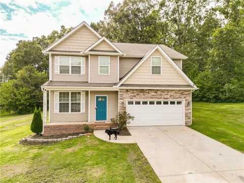 129 Saddlebrook Avenue, Pickens, SC 29671