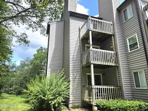 215 E Valley Point Lane, Claysburg, PA 16625