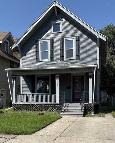 722 S 3rd Street, Aberdeen, SD 57401