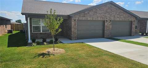 525 69th AVE, Highfill, AR 72712