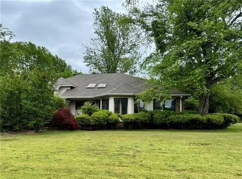 502 Carden PL, Russellville, AR 72802